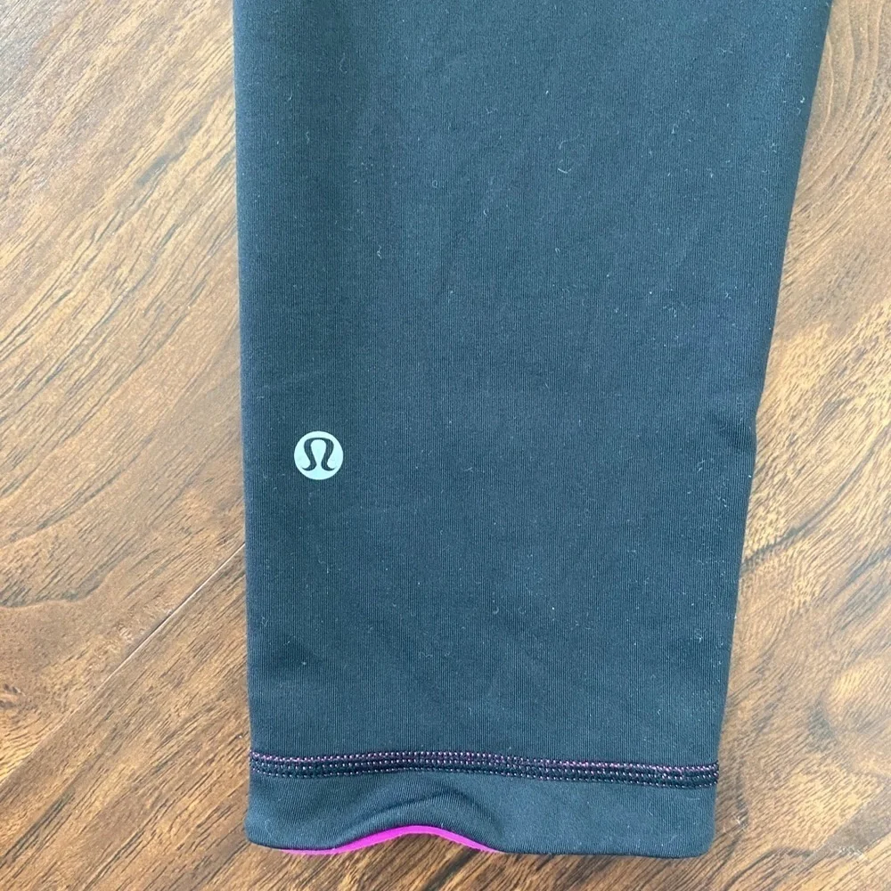 Lululemon Wunder Under Crop Reversible
Black Pink - Picture 3 of 7